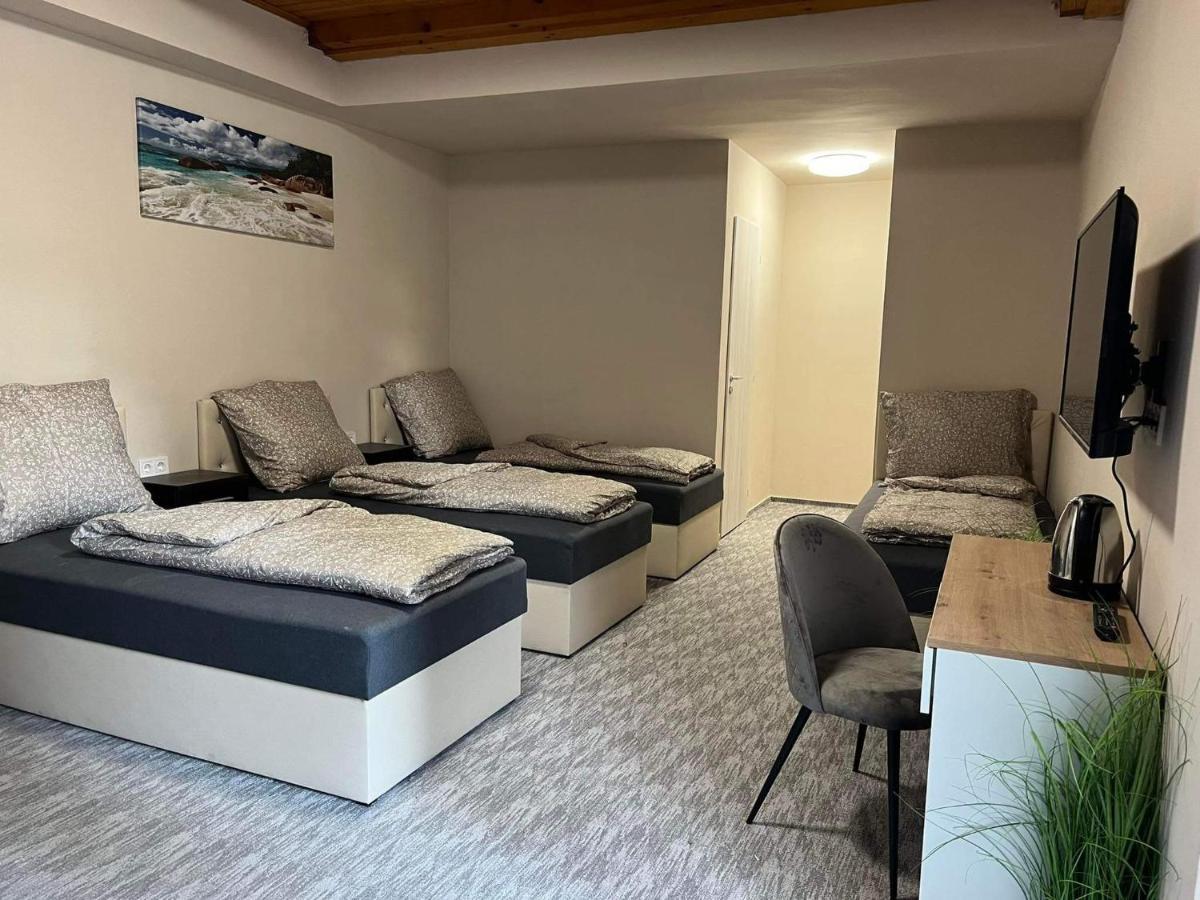 Kinizsi Udvar Apartmanhaz Balatonboglar Exterior photo