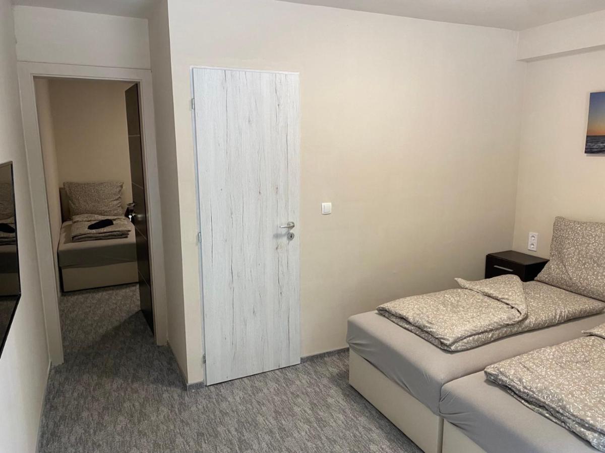 Kinizsi Udvar Apartmanhaz Balatonboglar Exterior photo