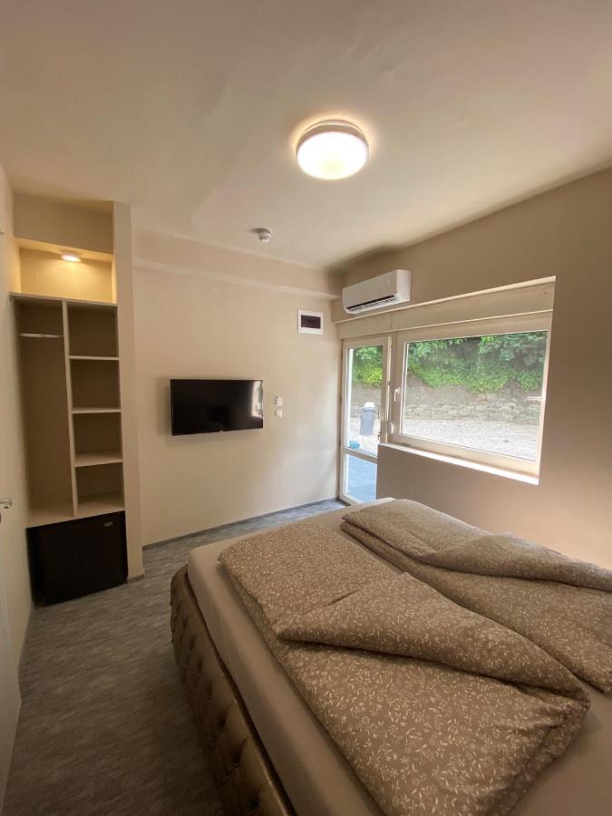 Kinizsi Udvar Apartmanhaz Balatonboglar Exterior photo