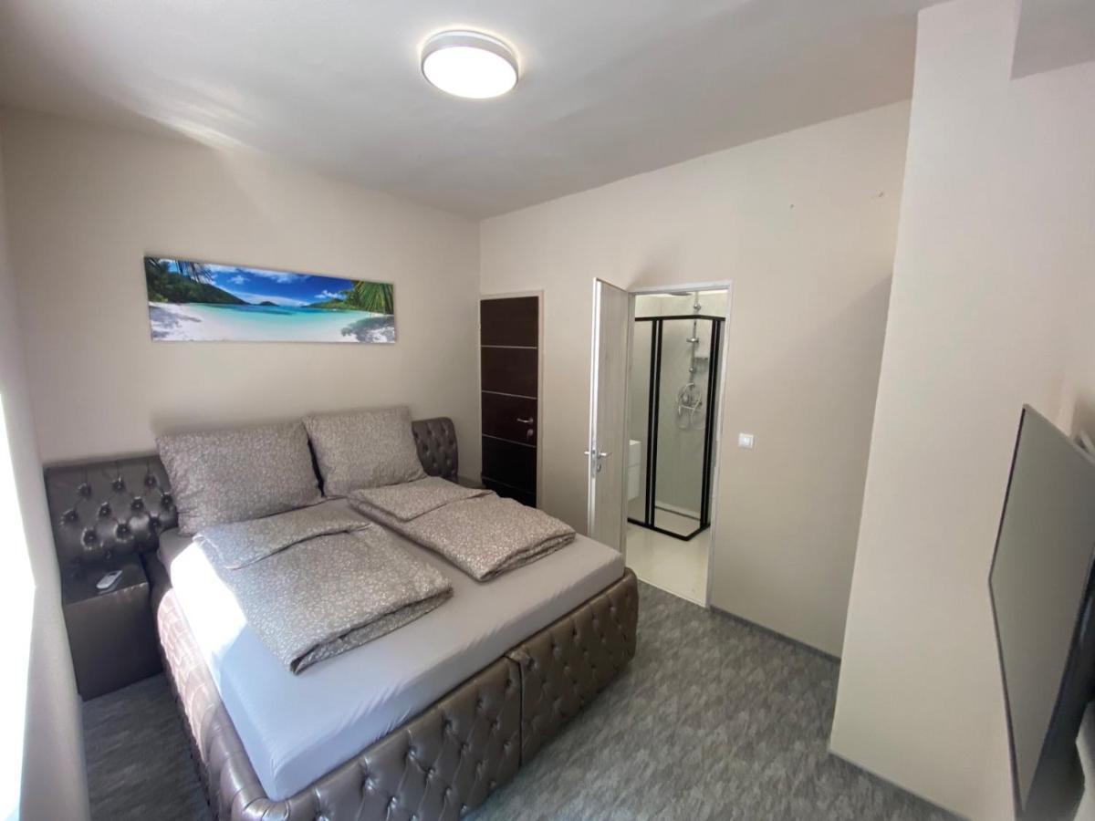 Kinizsi Udvar Apartmanhaz Balatonboglar Exterior photo