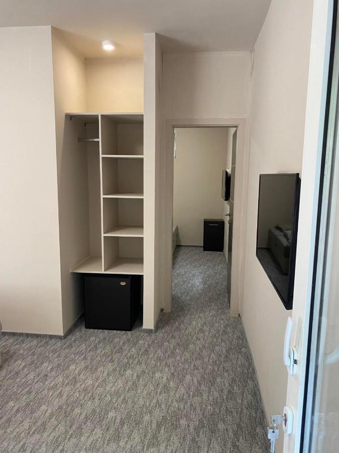 Kinizsi Udvar Apartmanhaz Balatonboglar Exterior photo